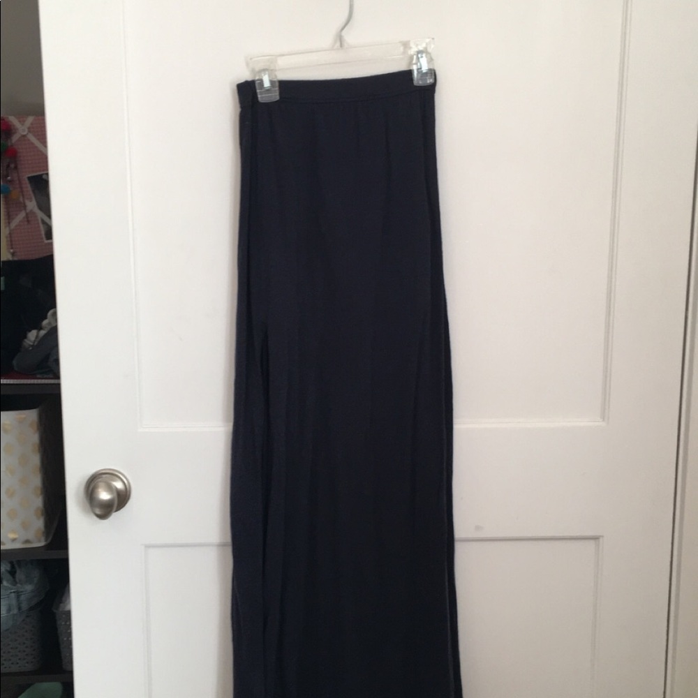 HOLLISTER NAVY MAXI SKIRT